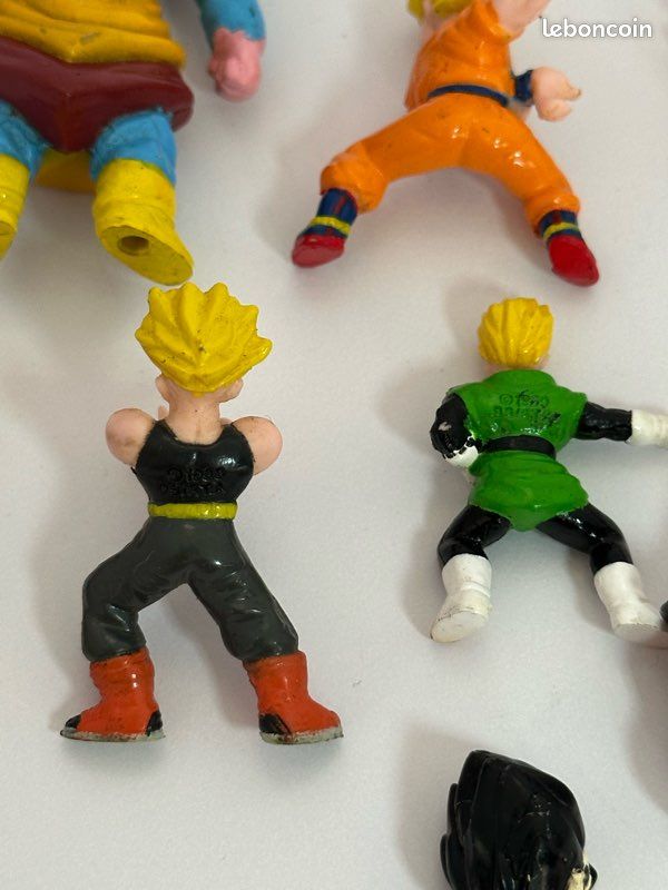 Figurine DBZ Dragon Ball Z Vintage Monochrome Jaune - Occasion En PVC