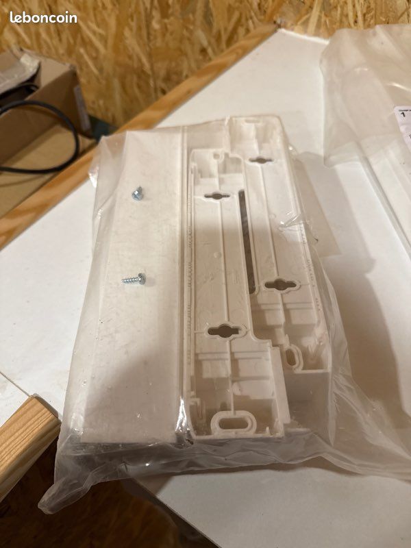 Rehausse pour coffret Legrand 2 rangées 401372 (image 2)