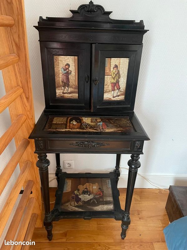 Meuble ancien atypique cigarillier (image 1)