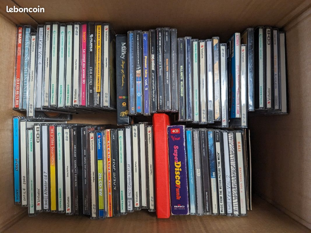 Lot de 70 CDs (image 1)