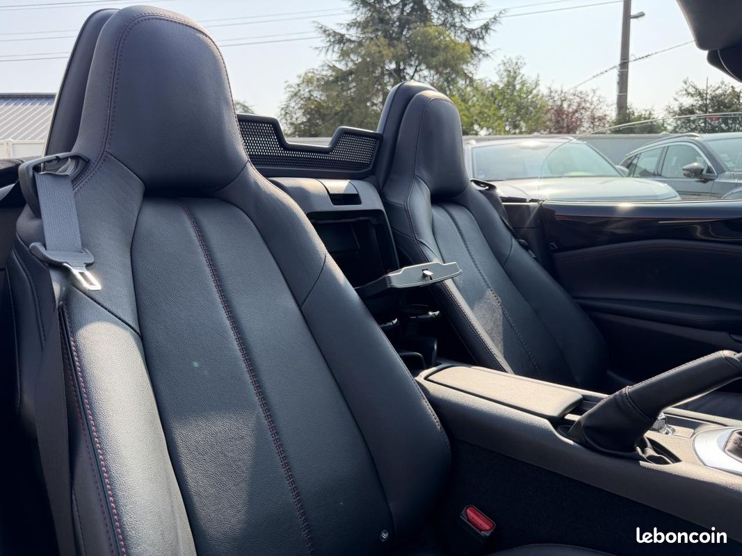 MAZDA MX-5 1.5 Skyactiv-G 131ch ROADSTER TOIT SOUPLE Dynamique - CarPlay - Sièges chauffants (image 15)