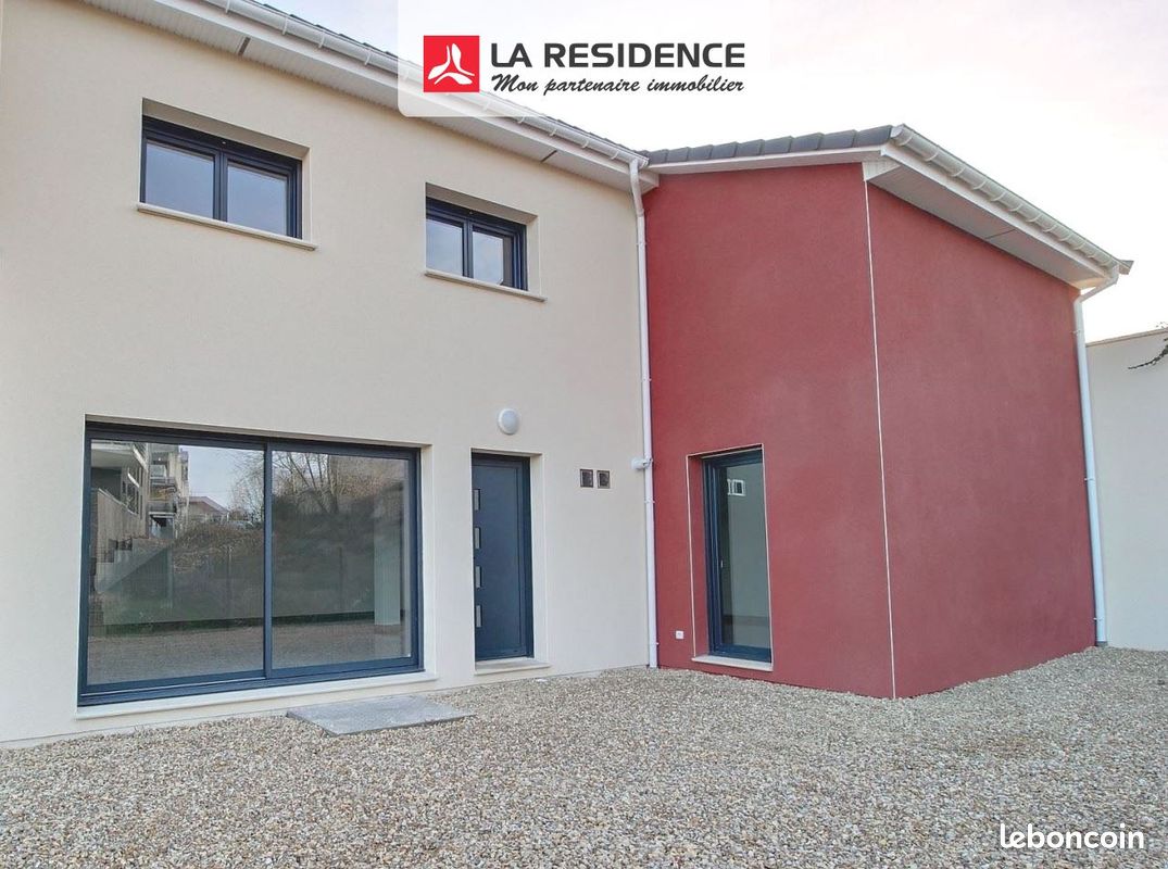 Maison 6 pièces 151 m² · à Oissel-sur-Seine · 151 m² · 282 000 €