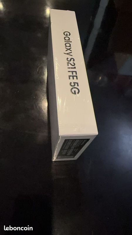 Samsung Galaxy S21 FE, 256GB Graphite Mobile Phone (Reconditionné) (image 2)