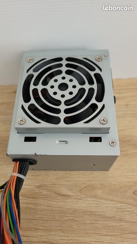 Alimentation PC Soltek SS-250SFD 250W Active PFC Bureau (image 3)
