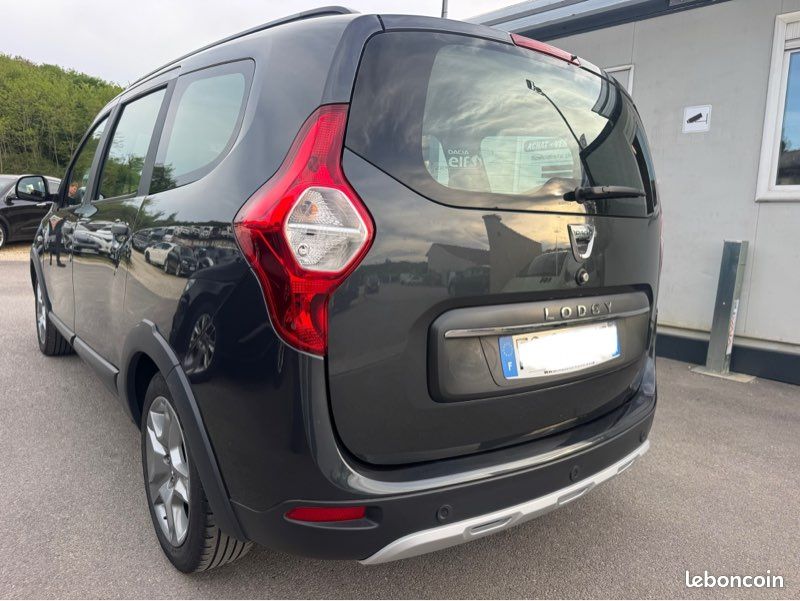 43.000 kms dacia lodgy stepway 1.5 dci 115ch 5 places 1 main excellent état clim (image 3)