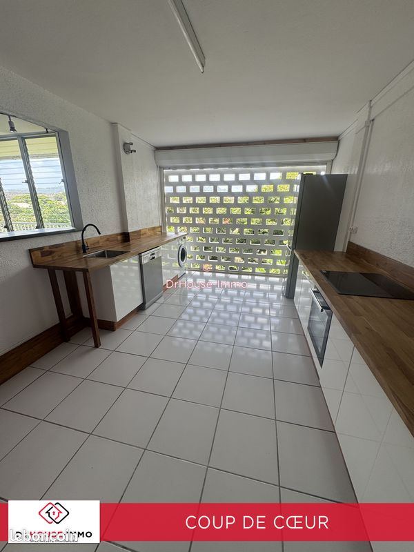 Appartement 4 pièces 100 m² · à Fort-de-France · 100 m² · 1 650 €/mois