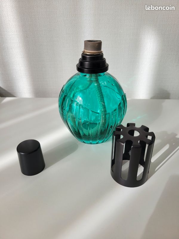 Lampe BERGER réalisée par Paul NICOLAS signé d'ARGENTAL haute de 17,5 cm à décor de pavots (France) | Le Verre et le Cristal