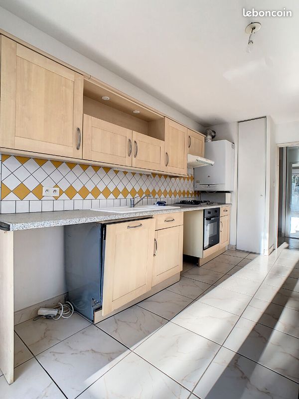 Appartement a louer sainte-foy-les-lyon - 4 pièce(s) - 95 m2 - Surfyn