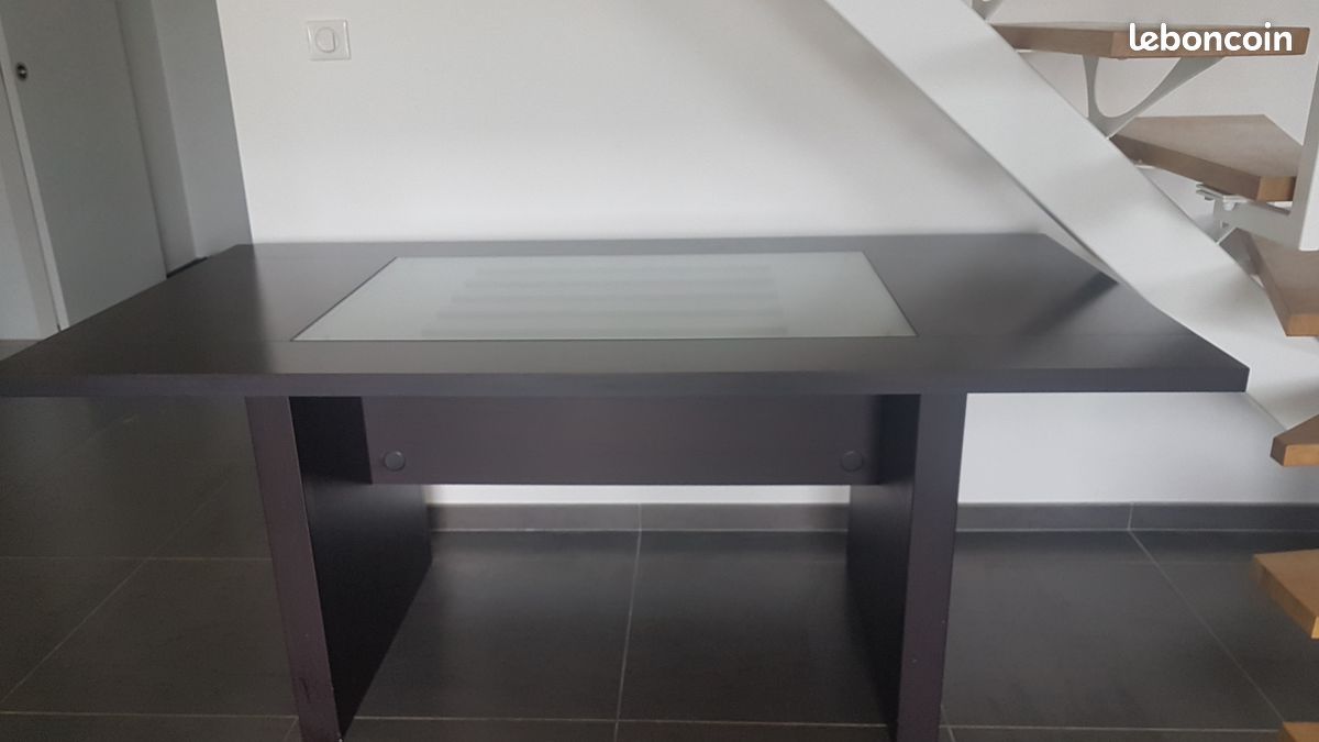 Table de séjour (image 1)
