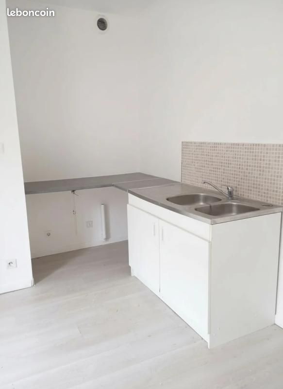 Appartement a louer charleville-mezieres - 2 pièce(s) - 28 m2 - Surfyn