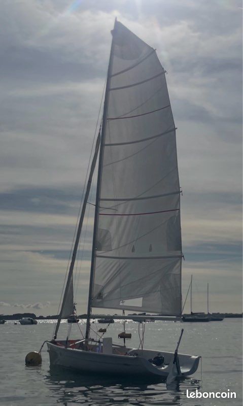 Dériveur 4.70m Skiff ISO Topper (image 1)