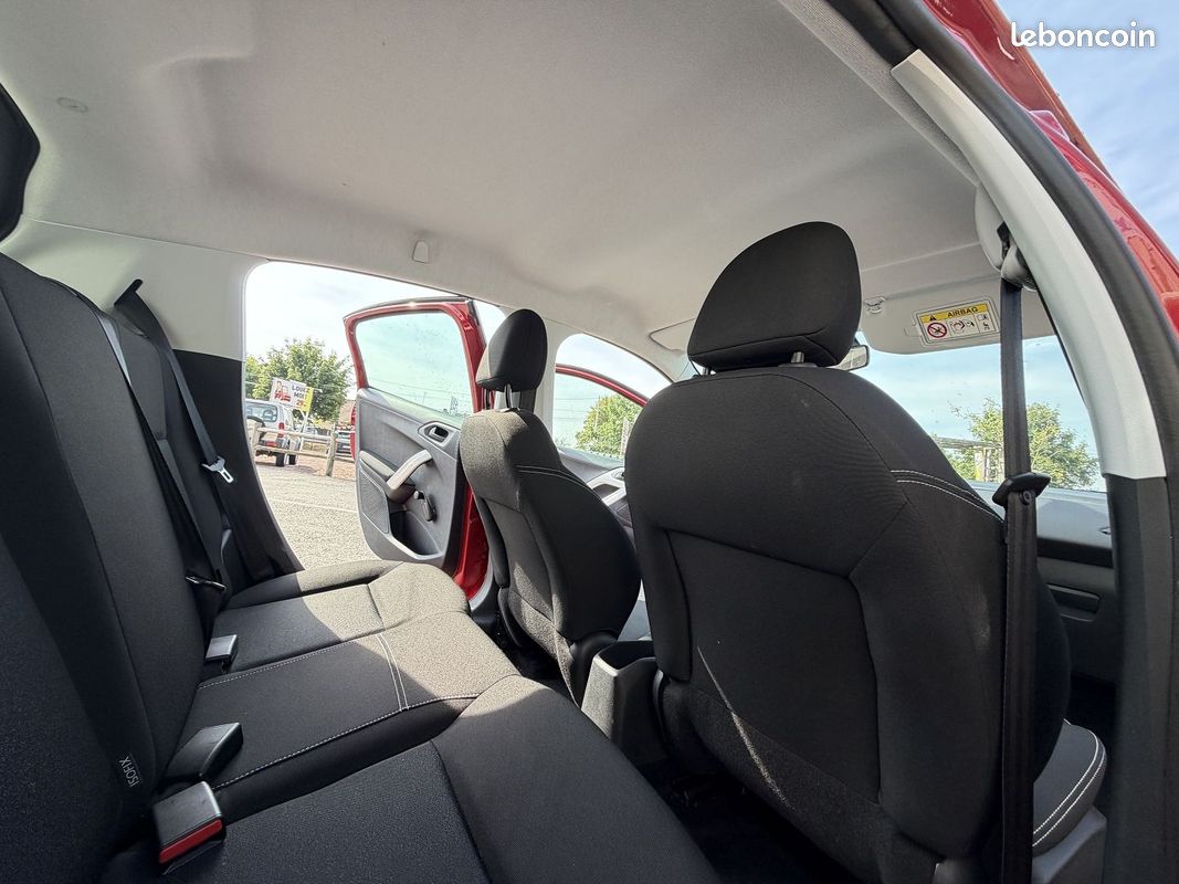 Peugeot 208 1.2 PURETECH 68CH LIKE 5P (image 18)