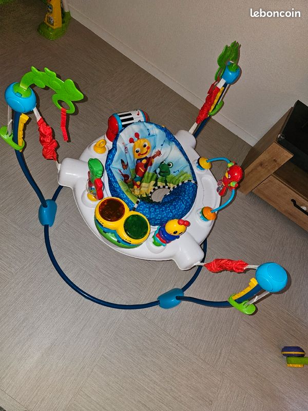 Jumperoo (image 1)