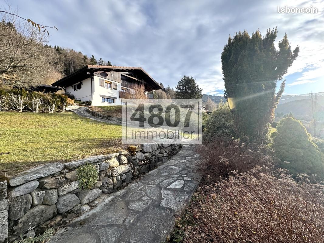 Maison 4 pièces 141 m² · à Saint-Sigismond · 141 m² · 580 000 €