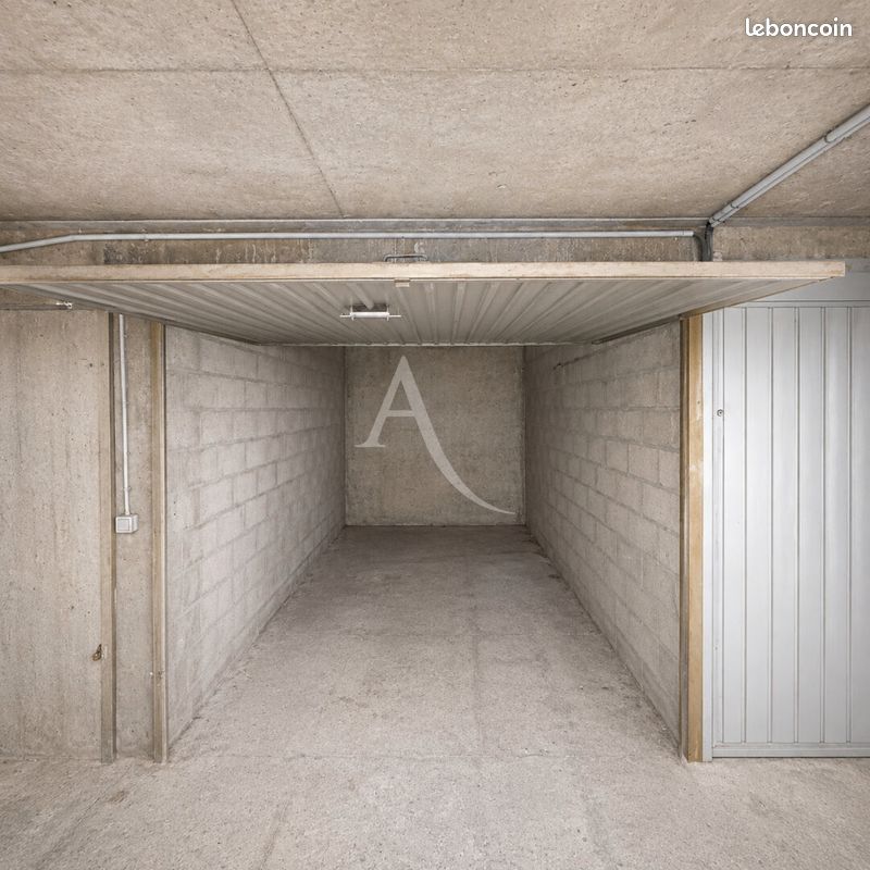 Parking 13 m² · à Pantin · 13 m² · 23 000 €
