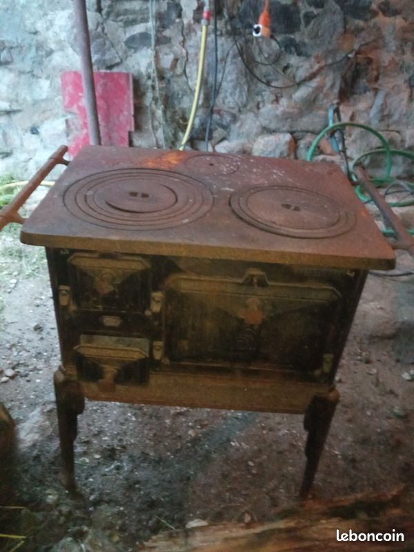 Cuisinière à bois en fonte (image 2)