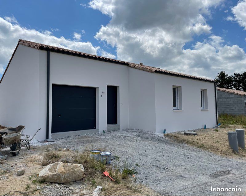Maison 4 pièces 81 m² · à Aubigny-les Clouzeaux · 81 m² · 950 €/mois