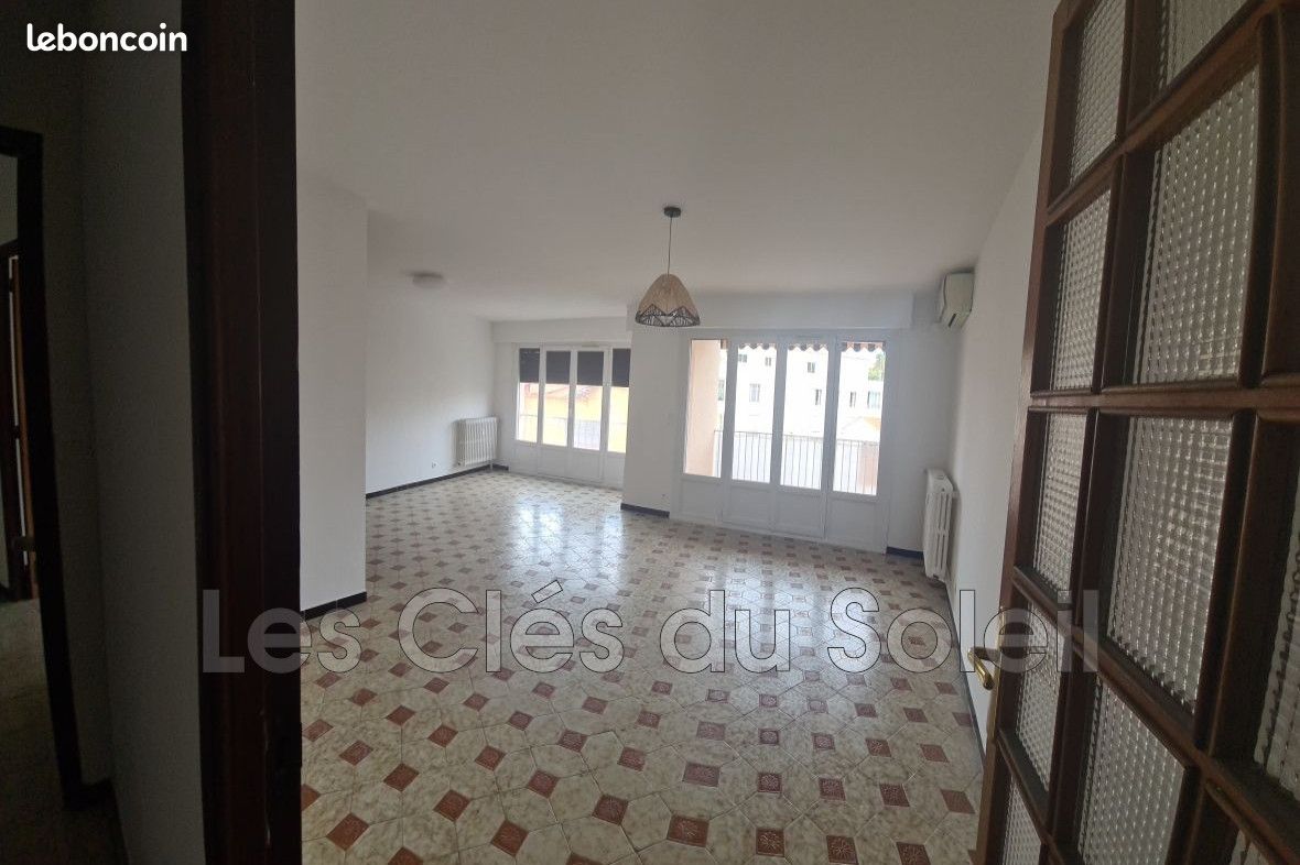 Appartement 3 pièces 81 m² · à Bandol · 81 m² · 1 200 €/mois