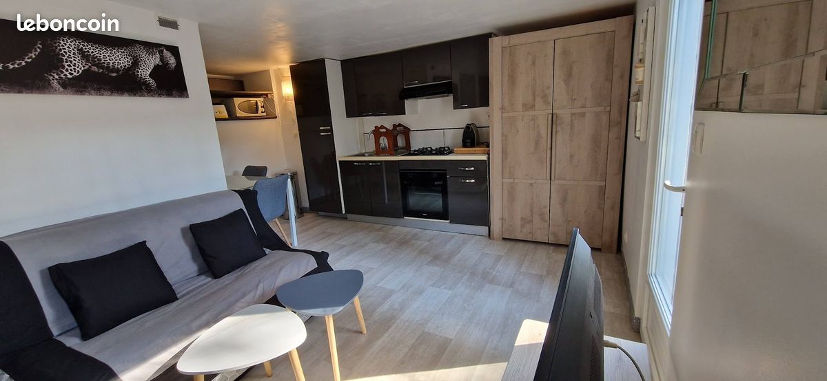 Appartement 1 pièce 25 m² · à Nîmes · 25 m² · 550 €/mois