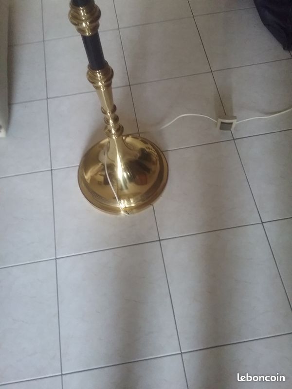 Lampadaire classique pied laiton doré (image 3)