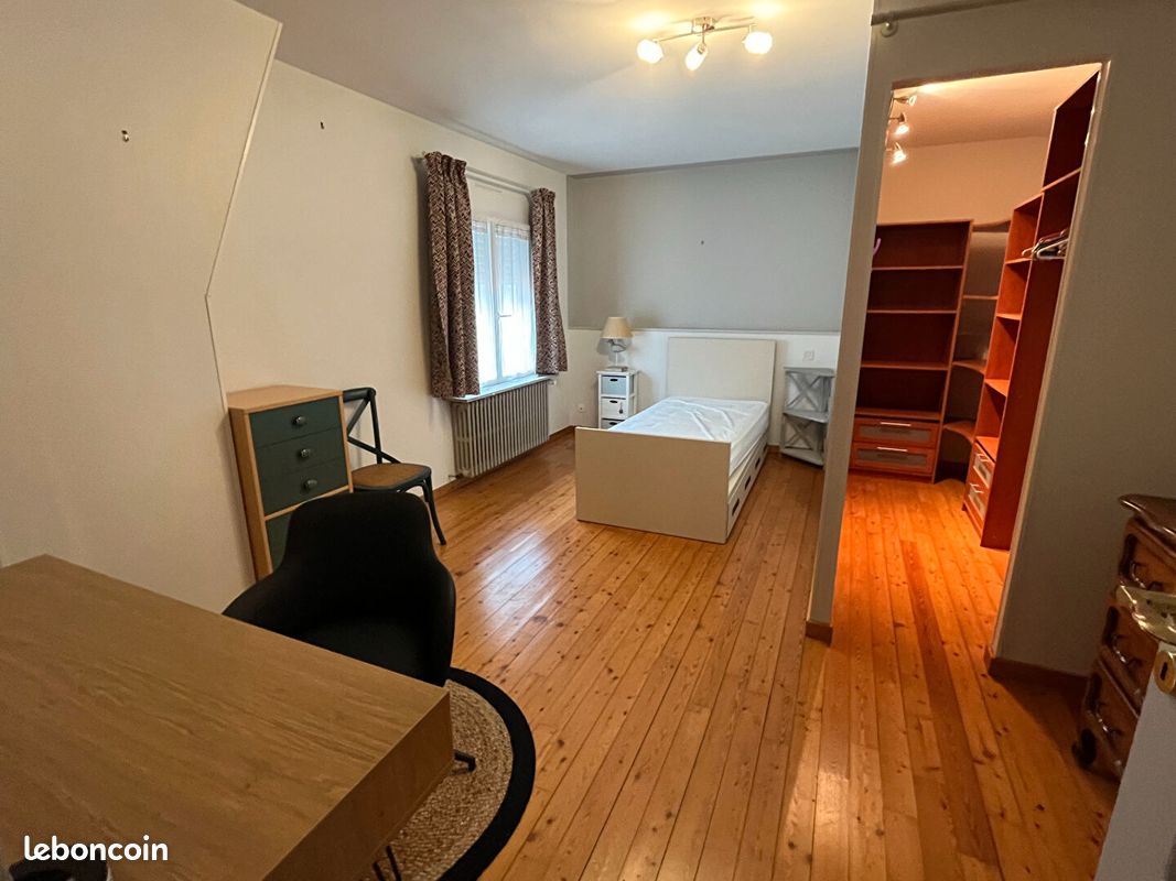 Appartement 1 pièce 18 m² · à La Roche-sur-Yon · 18 m² · 450 €