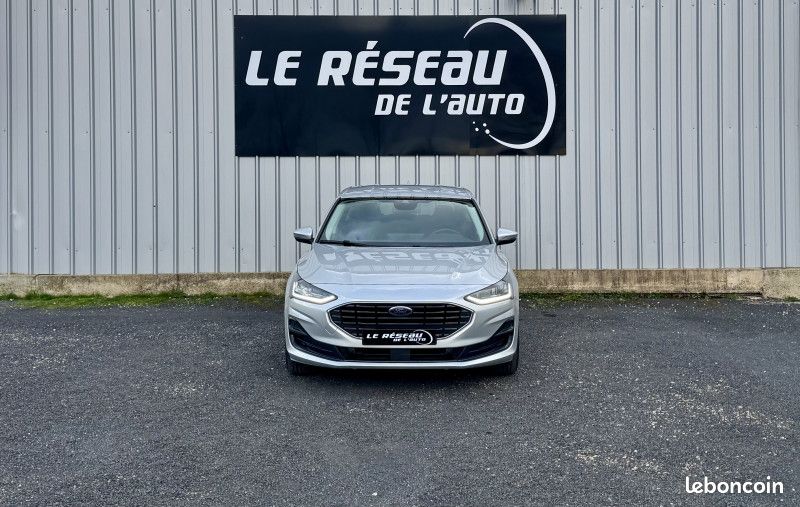 Ford FOCUS FLEXIFUEL 125CH TITANIUM X BUSINESS POWERSHIFT / CAMÉRA / 1ÈRE MAIN / 49 000 KM (image 4)