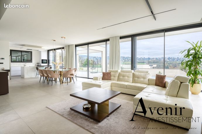 Maison 5 pièces 280 m²