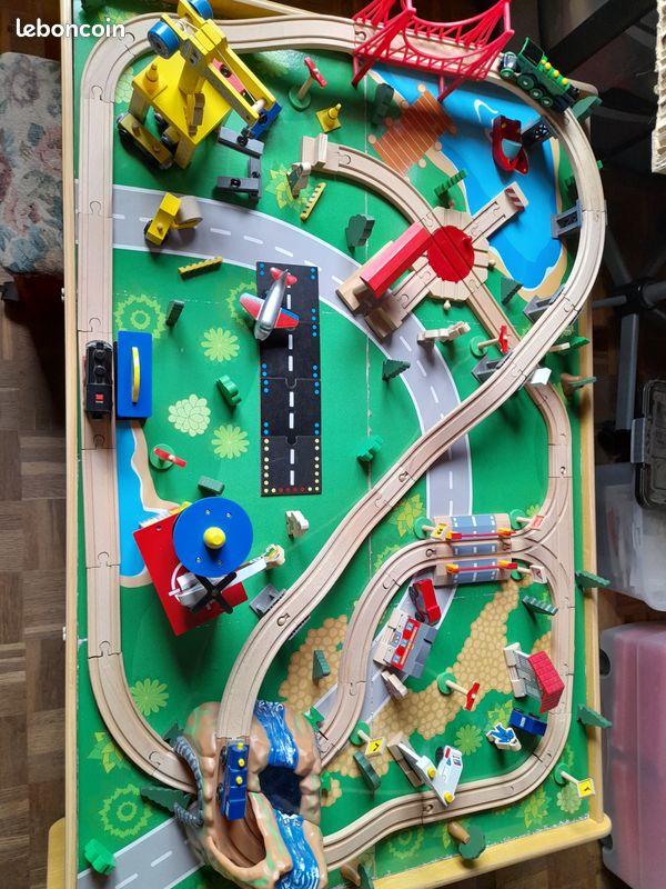 Table De Jeu Circuit - Train Bois à Prix Carrefour