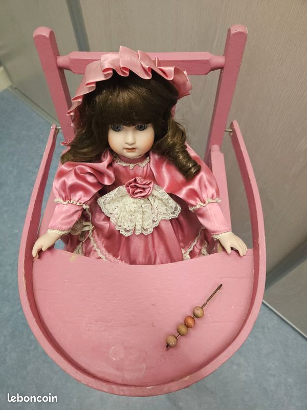 Chaise Haute Ancienne Pour Poupée - Jouet Miniature Vintage