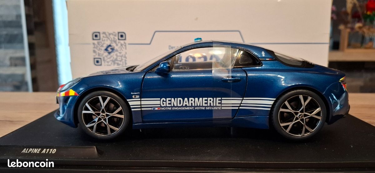 Solido 1801628 Alpine A110 Gendarmerie 2023 - 1/18 - Neuve