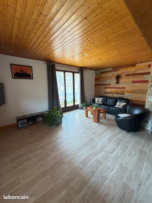 Appartement 3 pièces 92 m² · à Autrans-Méaudre en Vercors · 92 m² · 980 €