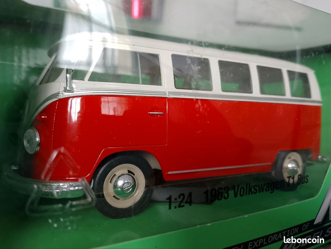 Minibus Volkswagen T1 1963 Par Welly - Modèle Réduit 1/43 En Métal Moulé | Neuf, Collection