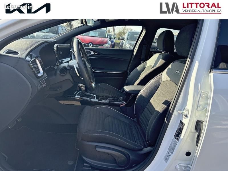 Kia ProCeed 1.5 T-GDi 140ch GT-line DCT7 (image 5)