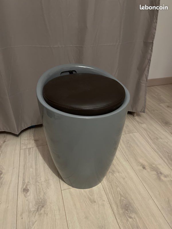 Pouf (image 1)