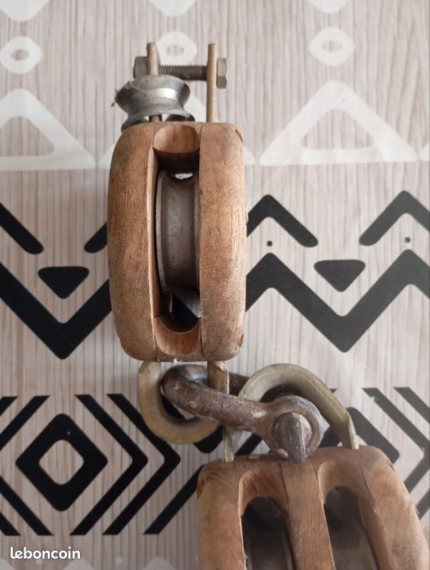 Vends poulies en bois et métal (image 2)