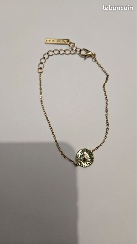 Bracelet doré Naf Naf (image 1)