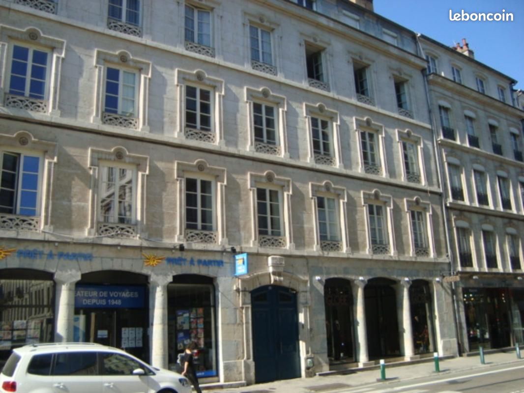 Appartement 1 pièce 32 m² · à Besançon · 32 m² · 513 €