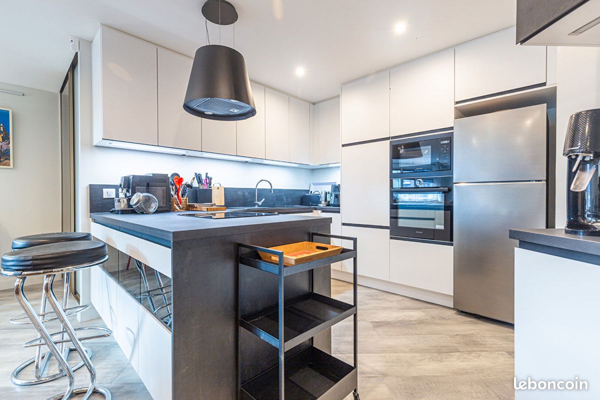 Appartement 2 pièces 79 m²