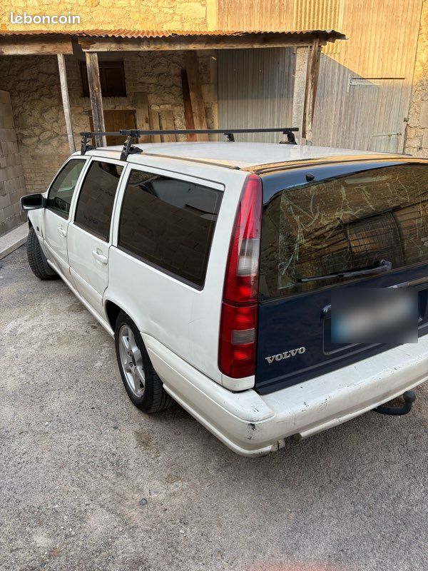 Volvo v70 (image 2)
