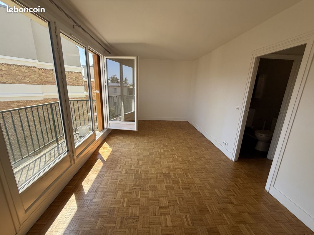 Appartement 1 pièce 30 m² · à Le Vésinet · 30 m² · 826 €