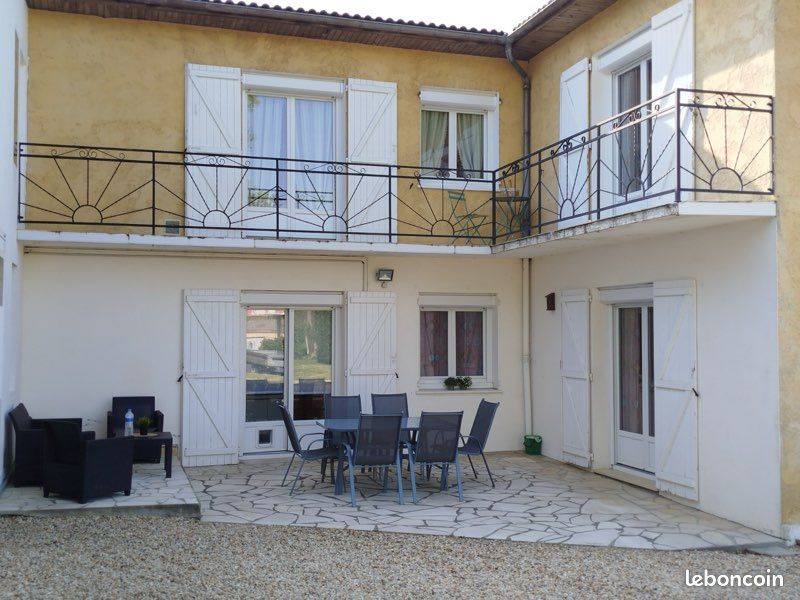 Maison 7 pièces 150 m² · à Saint Aulaye-Puymangou · 150 m² · 179 000 €