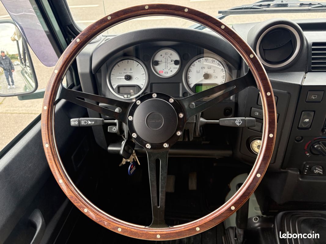 Land rover defender soft top heritage 90 2.4 td 120 ch serie-limitee 4wd / camera de recul / carplay (image 4)
