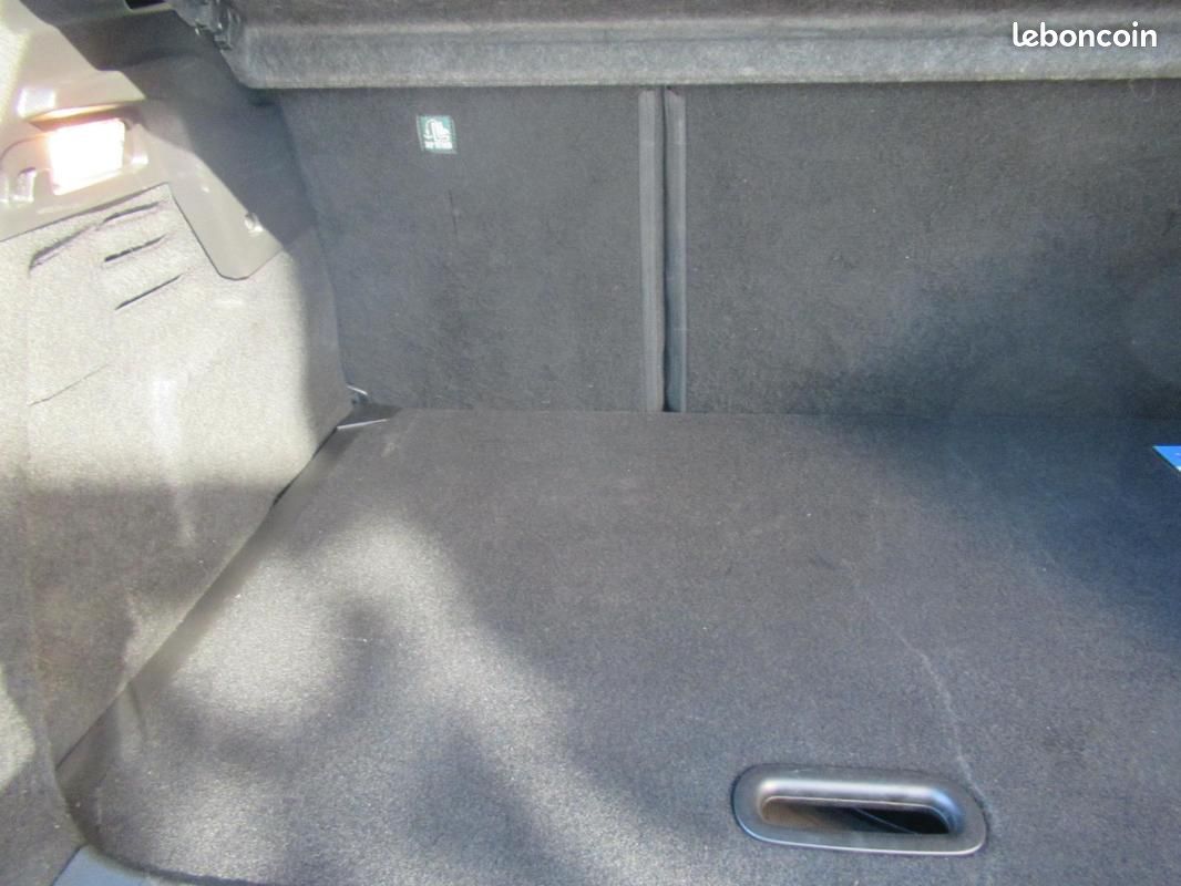 Renault Captur E-Tech 145 - 21 Business (image 11)