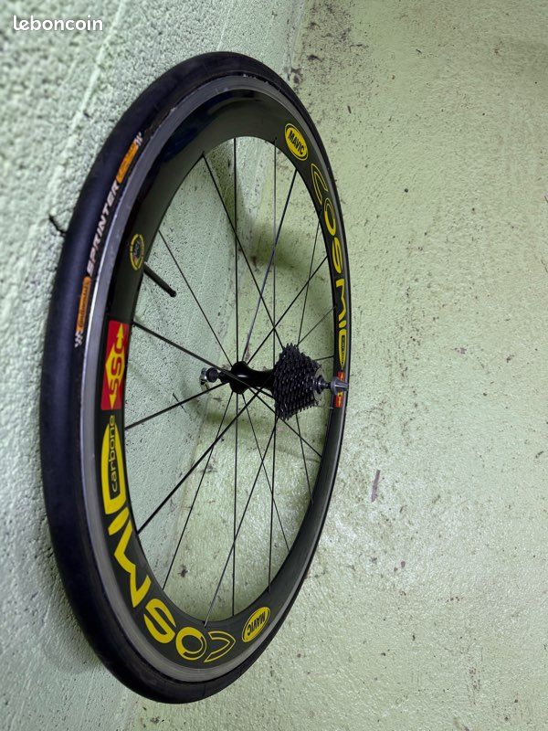Roue Avant Carbone Mavic Cosmic Carbone SSC - 700C, Frein à Patin - Occasion En Bon état