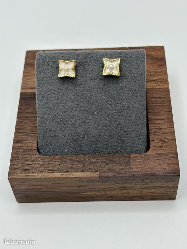 Boucles d’oreilles doré (image 1)
