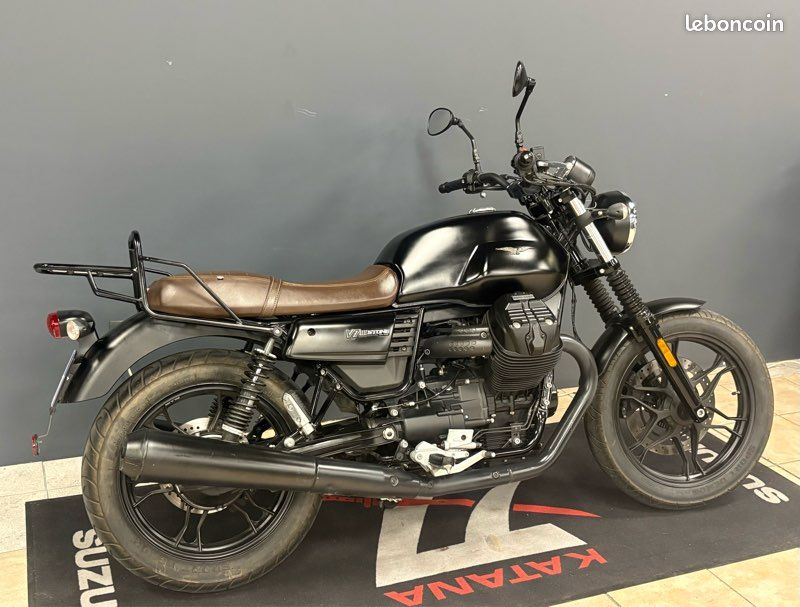 Moto Guzzi V7 Stone / 2017 / 18500kms (image 3)