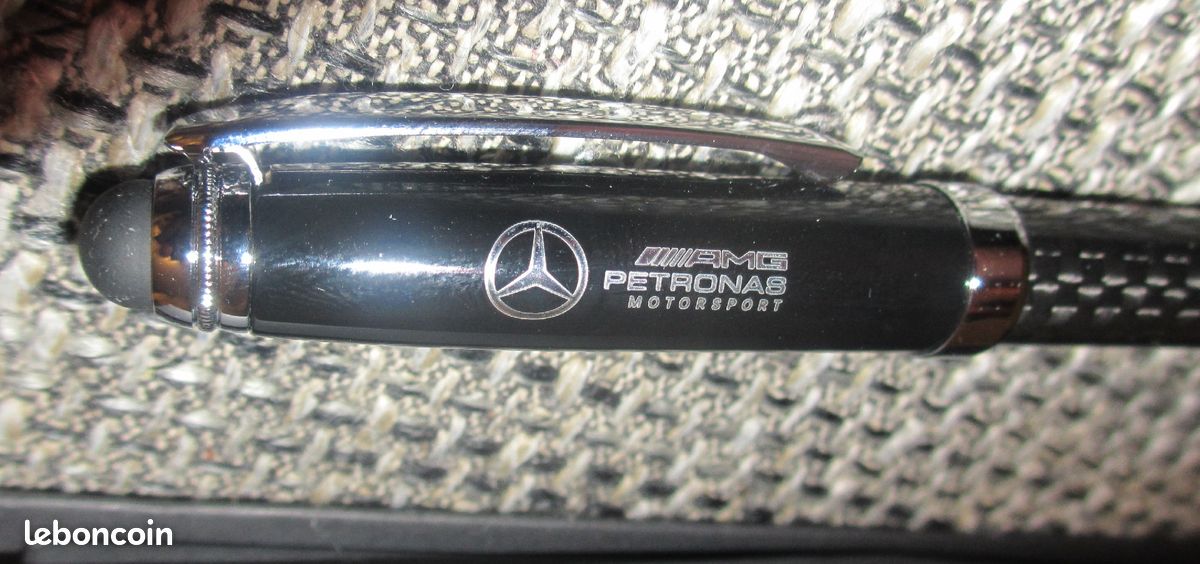 Stylo Mercedes F1 AMG Motorsport (image 1)