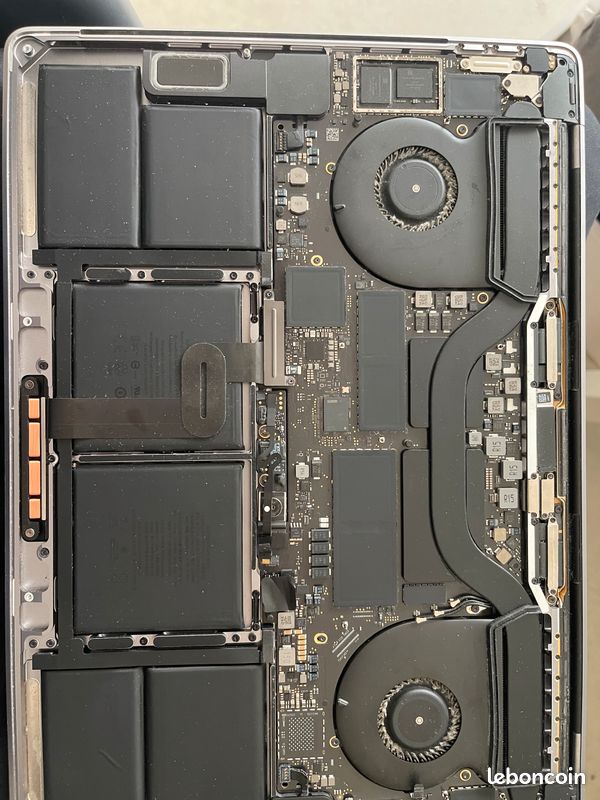 MacBook Pro 13″ 2018 – Intel Core I5 – Pour Pièces – Ne Fonctionne Pas
