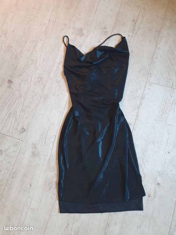 Robe sexy dos nu (image 10)