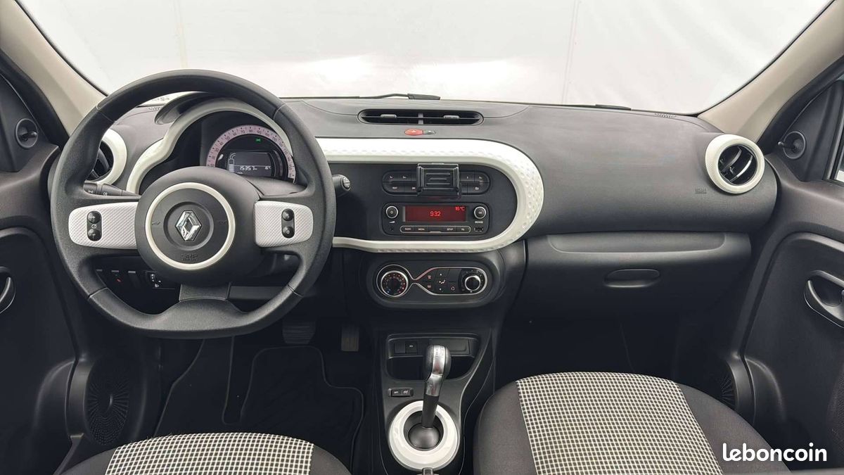 Renault twingo iii e tech authentic (image 3)